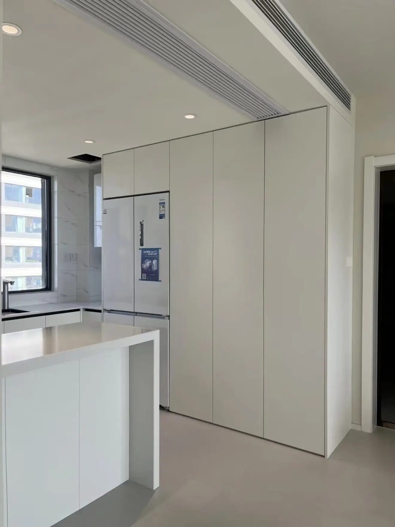 整體櫥柜定制與廚房櫥柜定制，專業(yè)靠譜之選