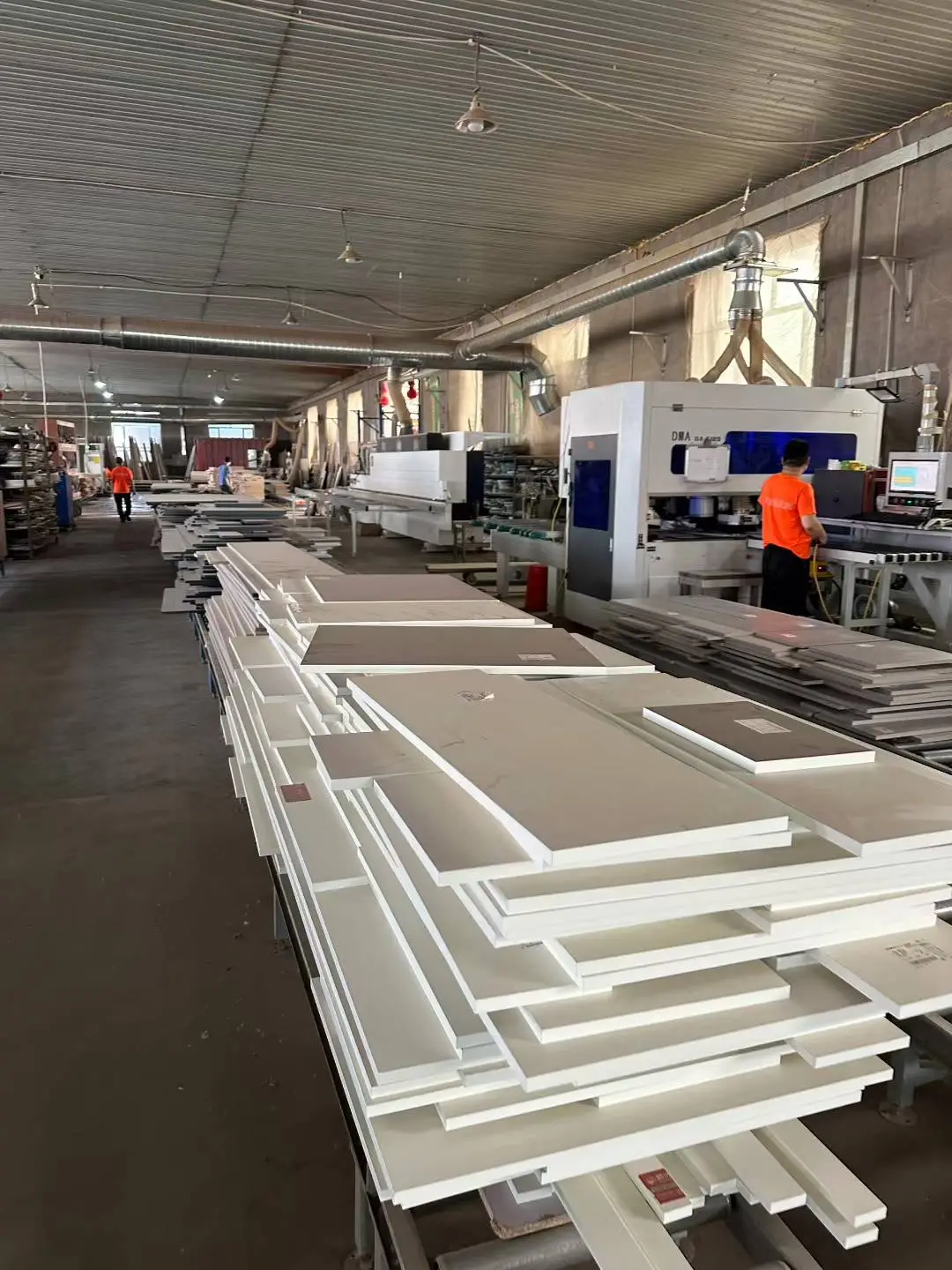 定制櫥柜加工廠合作案例多，整體定制櫥柜生產(chǎn)企業(yè)哪家好？