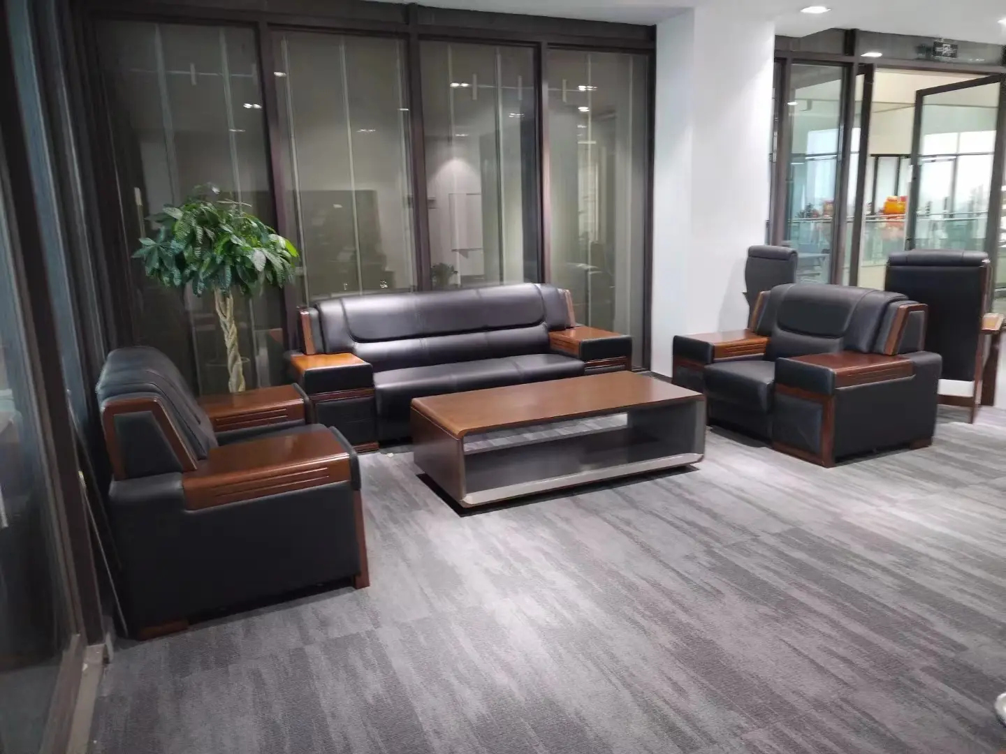 市場辦公家具生產(chǎn)廠家哪家專業(yè)